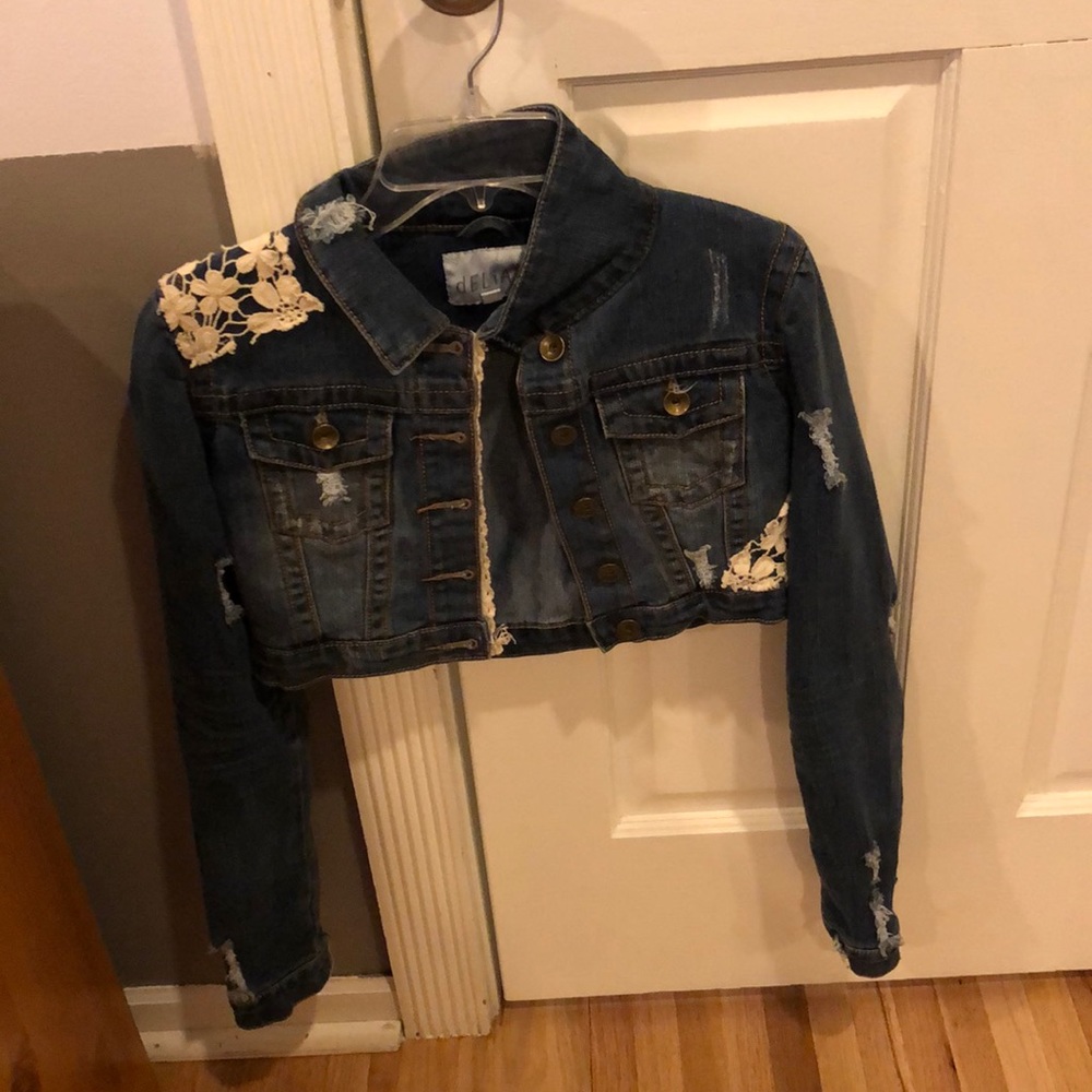 Adorable crop Jean jacket with lace patches